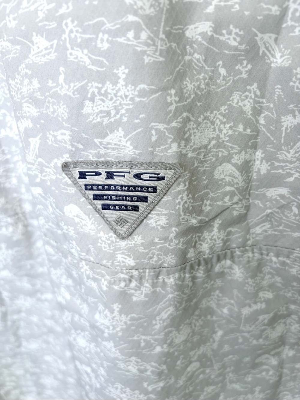 Columbia PFG Omni-Shade Gray Fish Boat Pattern Short Sleeve Button Down Shirt L - Picture 8 of 10
